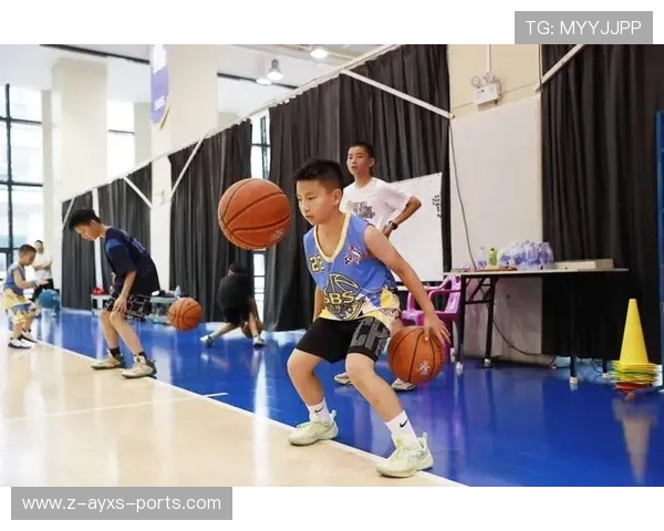 世界篮球青训营设立女童训练与教育专项基金，世界青少年篮球锦标赛